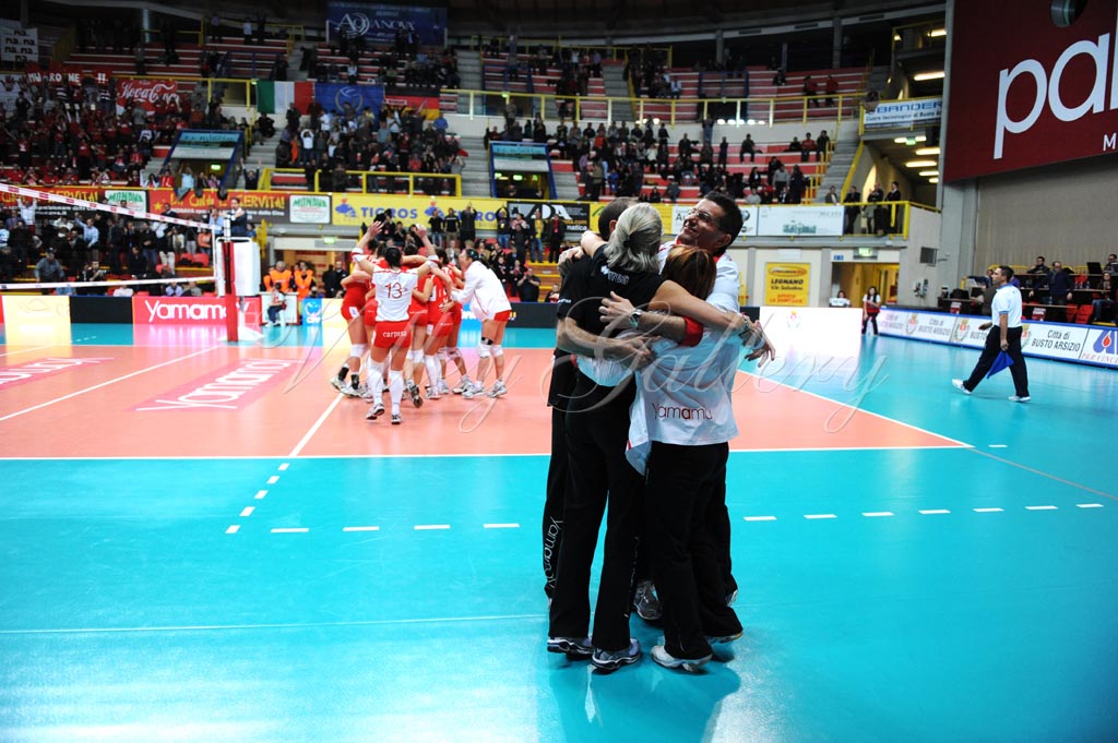 Yamamay Schweriner (42)